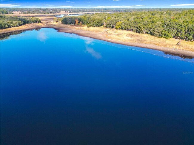 Building Photo - 1511 SW Shorewood Dr