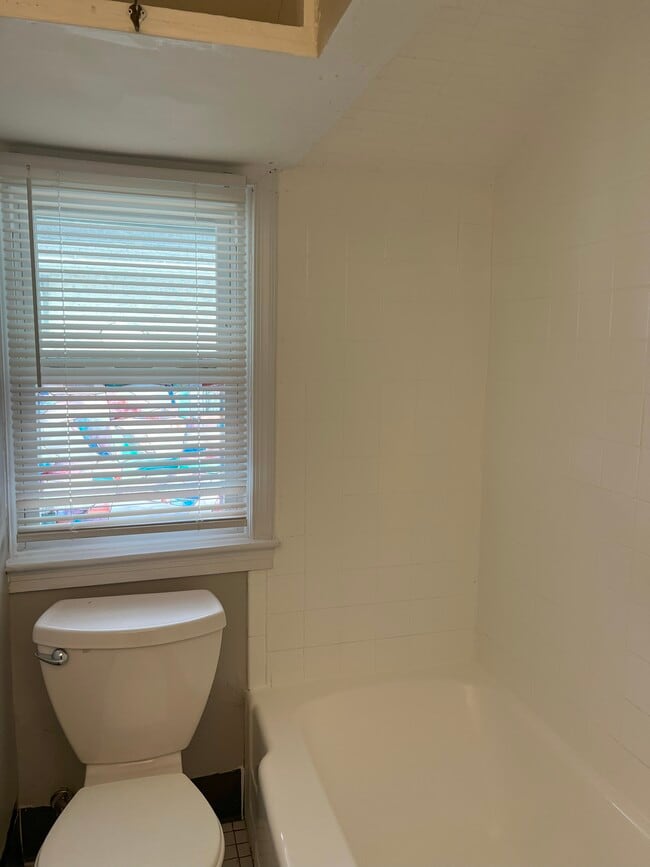Bathroom - 80 N Hancock St
