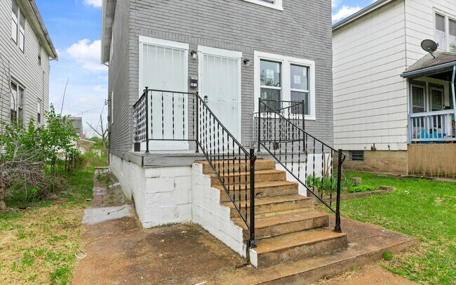 Building Photo - 8762 Lowell St