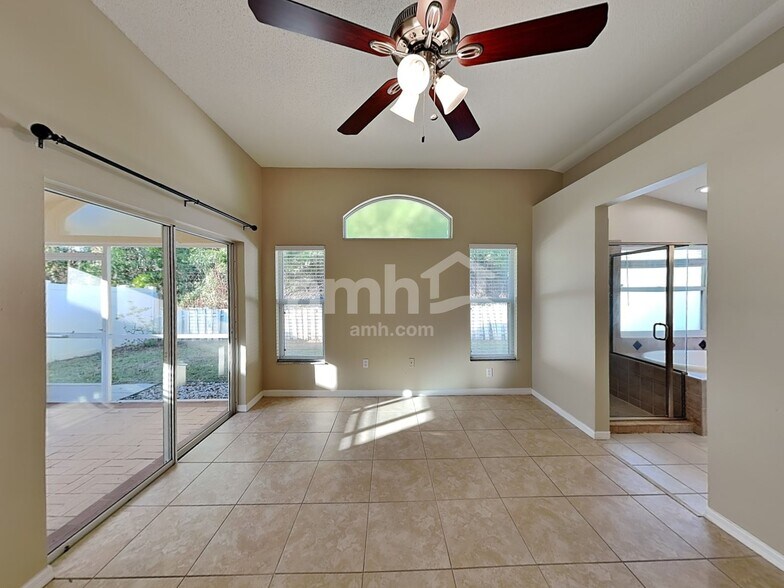 Building Photo - 12061 Winding Woods Way