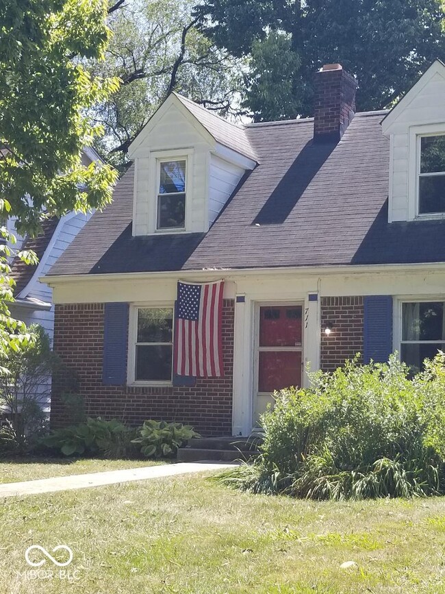 Primary Photo - 711 Berkley Rd