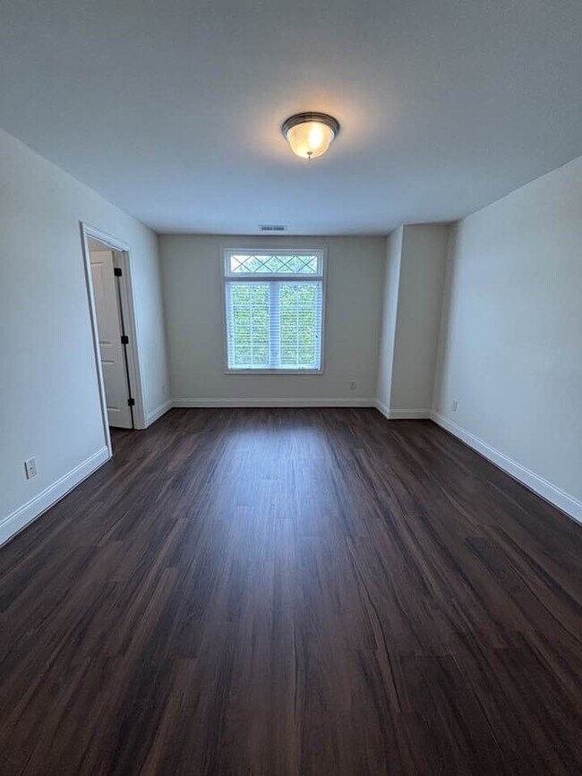 Building Photo - 950 Lennox BlvdBirmingham, AL35216