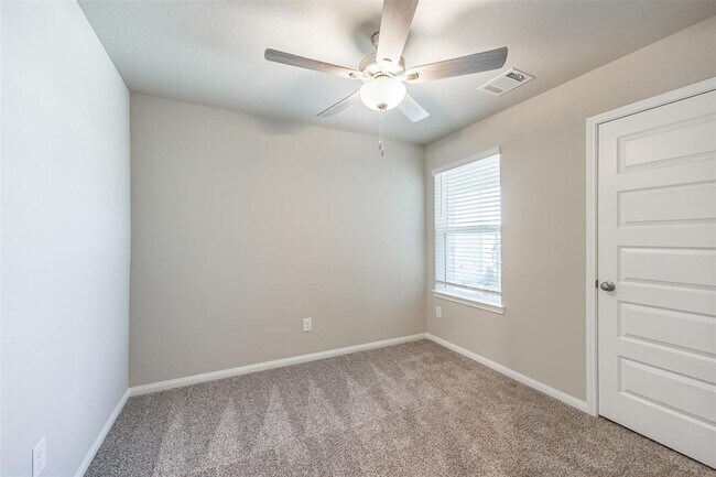 Building Photo - 17586 Rosette Grass Dr