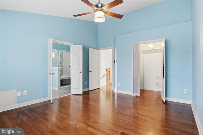 Building Photo - 901 Harrison Cir