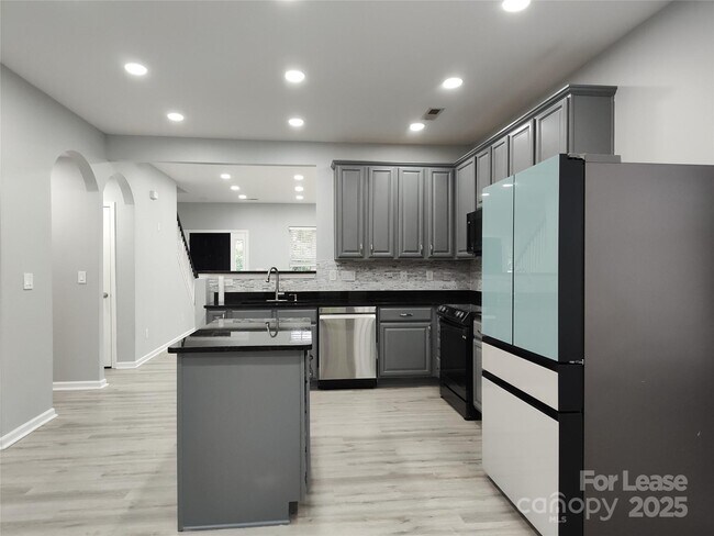 Building Photo - 469 Laurel Fork Dr