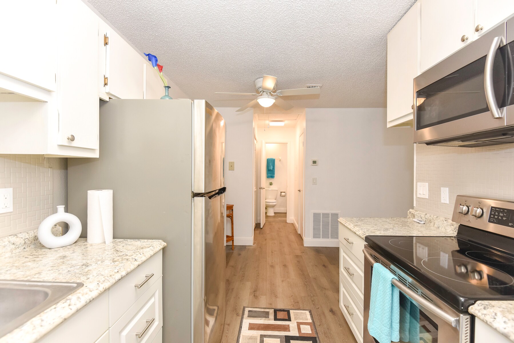 Building Photo - 1600 Big Tree Rd