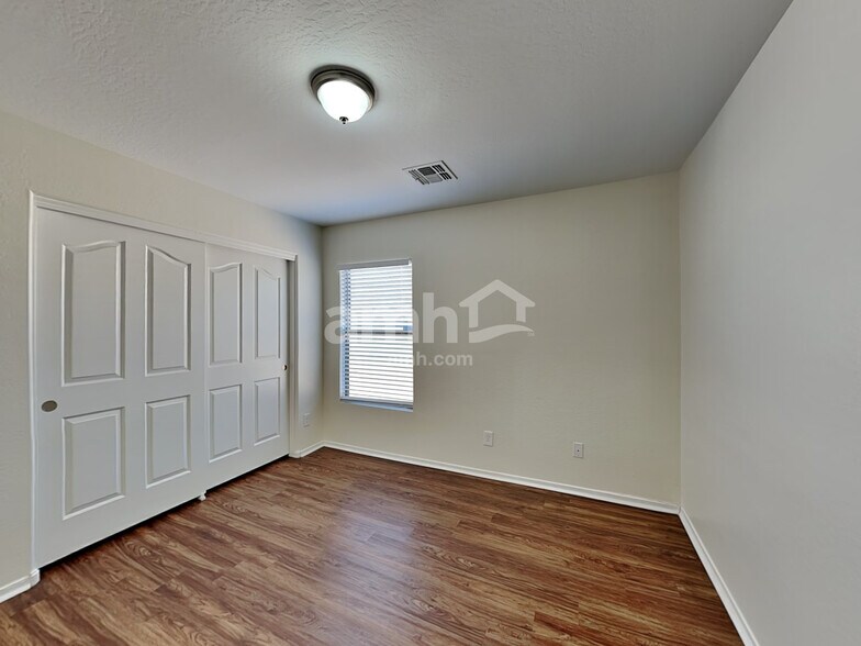 Building Photo - 13101 N 127th Ln