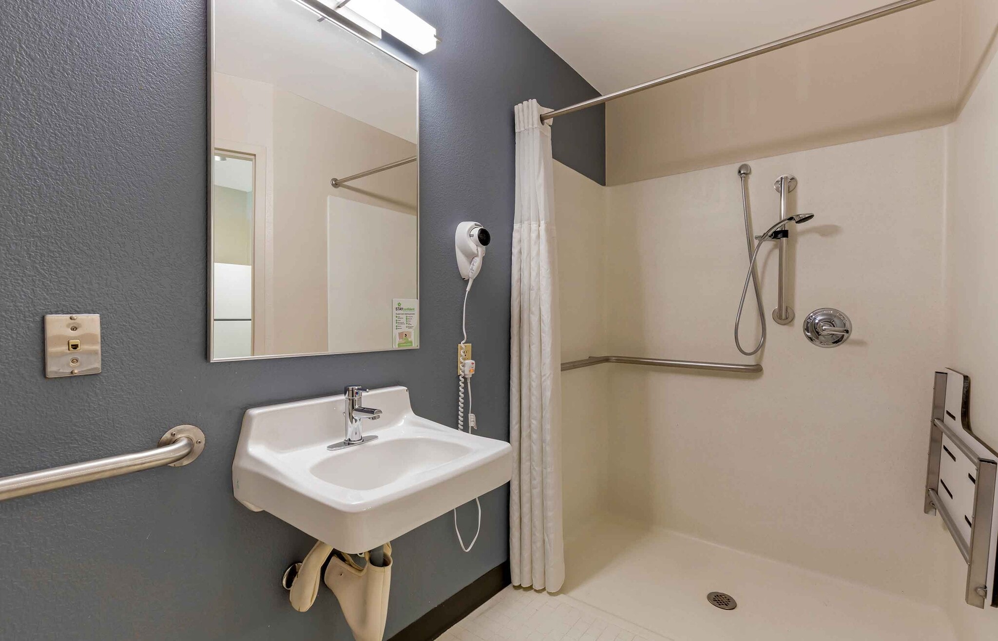 Building Photo - Furnished Studio-Washington, D.C. - Centreville - Manassas