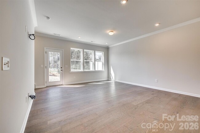 Building Photo - 229 Brks Spgs Dr