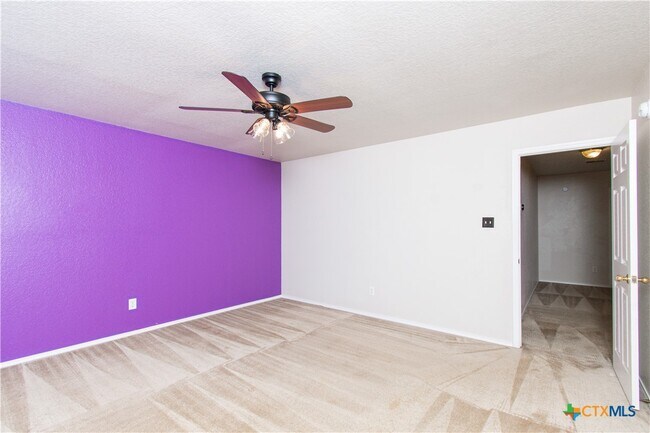 Building Photo - 5401 Jitterbug Ct