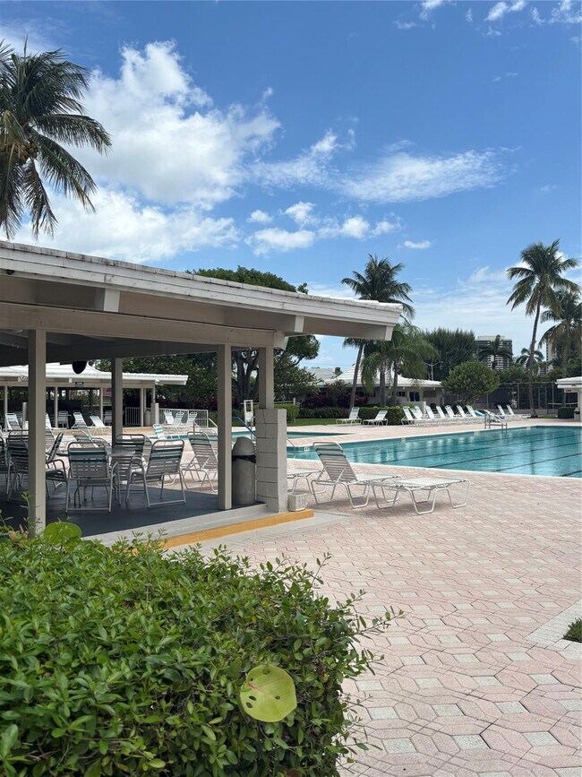 Building Photo - 1260 Sugar Sands Blvd