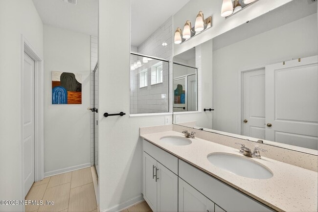 Building Photo - 168 Torres Trce