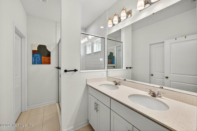 Building Photo - 168 Torres Trce