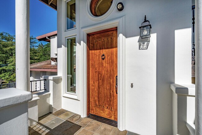 Building Photo - 4 Bedrooms, 3 Bathrooms, Cul-de-sac Location Near Silverado Country Club, Napa