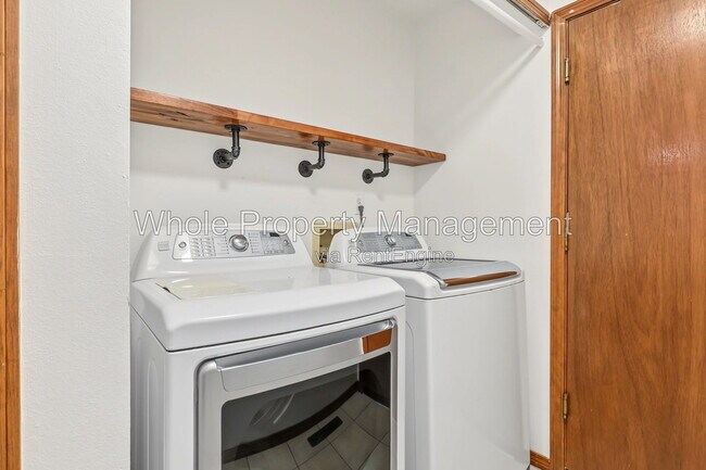 Building Photo - 3441 W 98th Dr