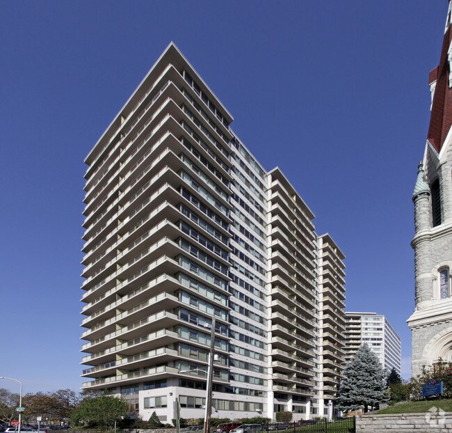 The Philadelphian Condominiums Philadelphia, PA Apartment Finder