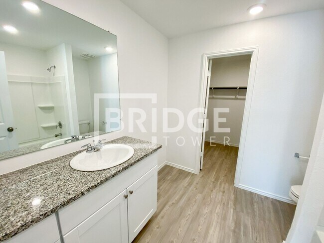 Building Photo - 454 Fairy Duster Dr