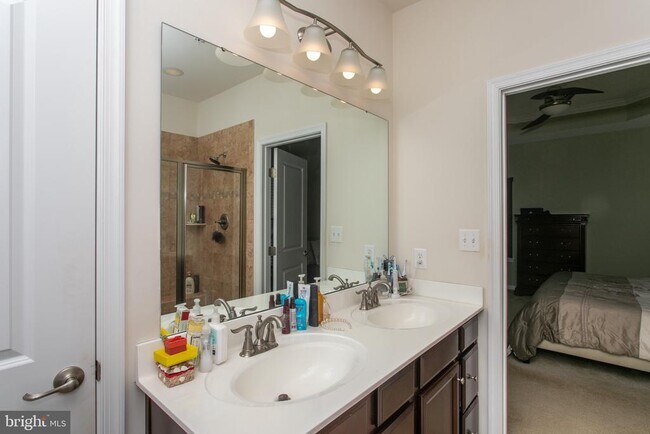 Building Photo - 2515 Baileys Pond Rd