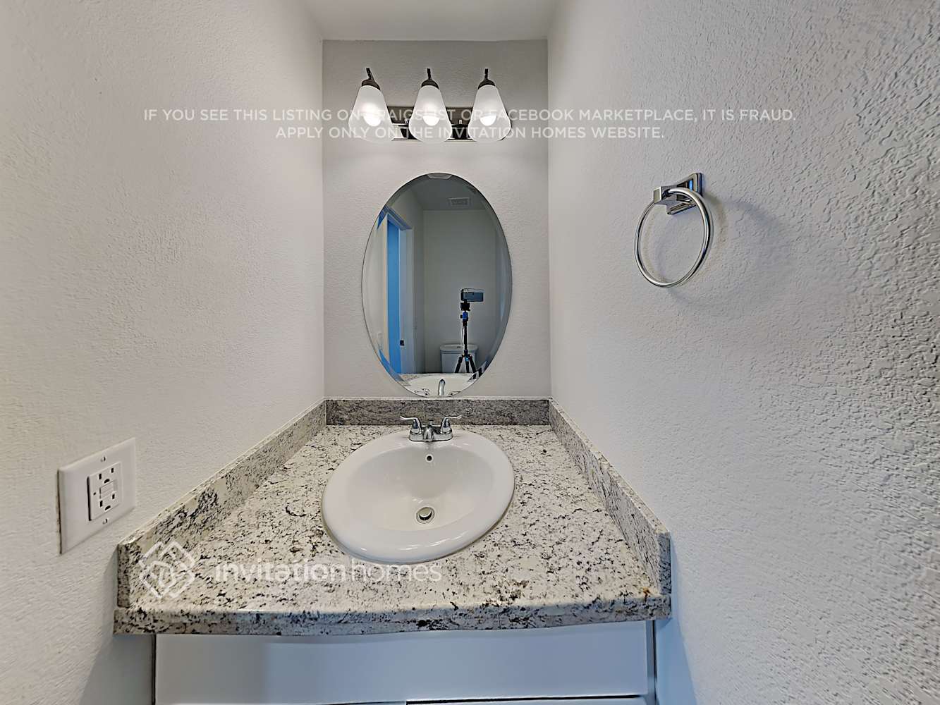 Building Photo - 4823 W Beautiful Ln