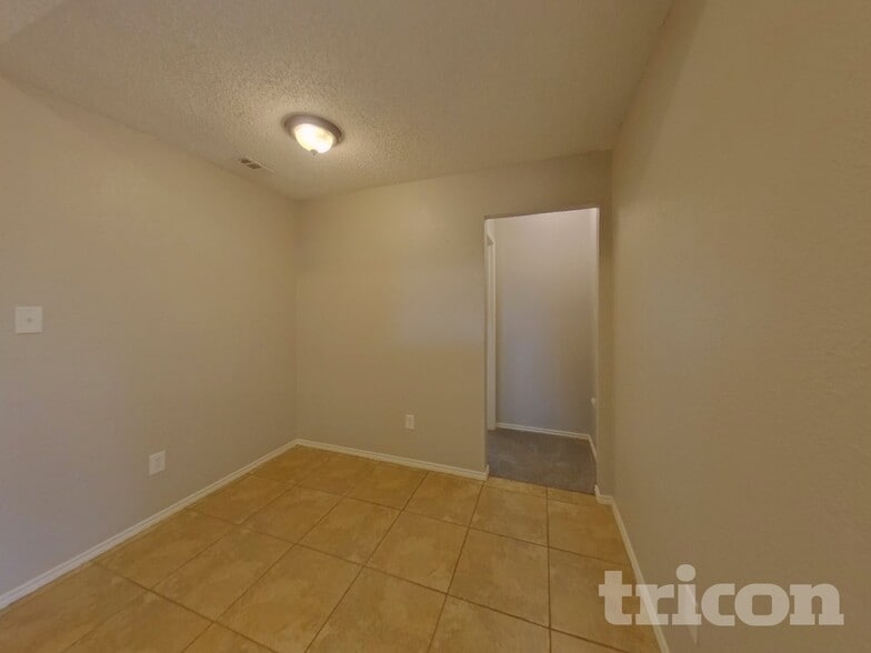 Building Photo - 6621 Brookhaven Trail