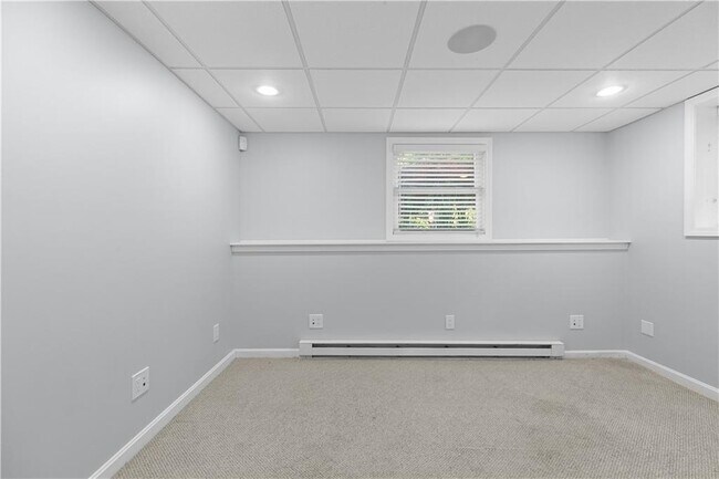 Building Photo - 25 Harris Dr