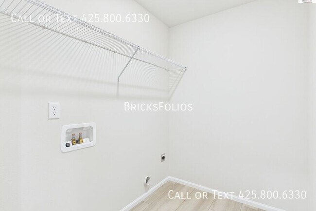 Building Photo - 19537 141st Ave Ct E