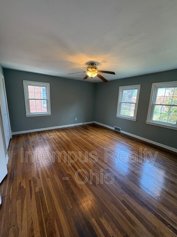 Building Photo - 3882 Faversham Rd
