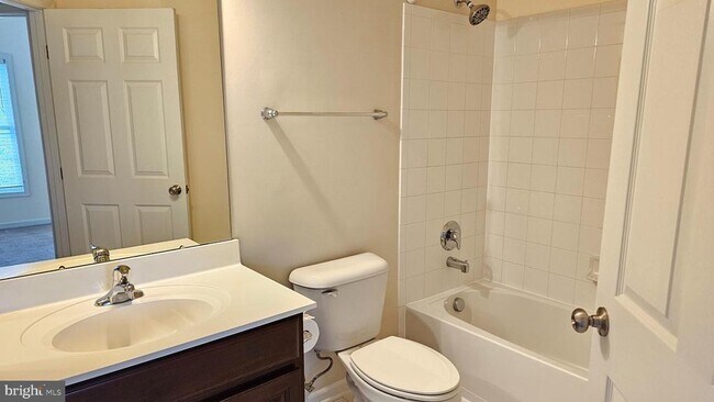 Building Photo - 3504 Tabard Ln