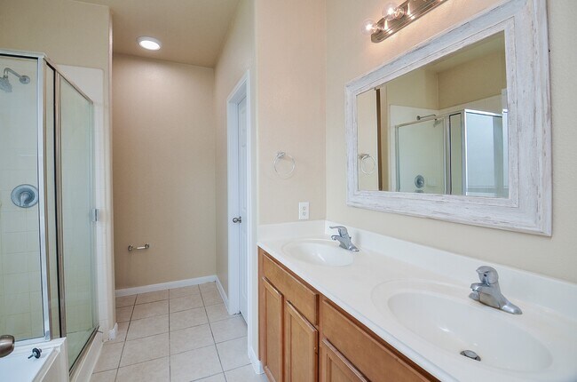 Building Photo - 4127 Chablis Ridge Ct