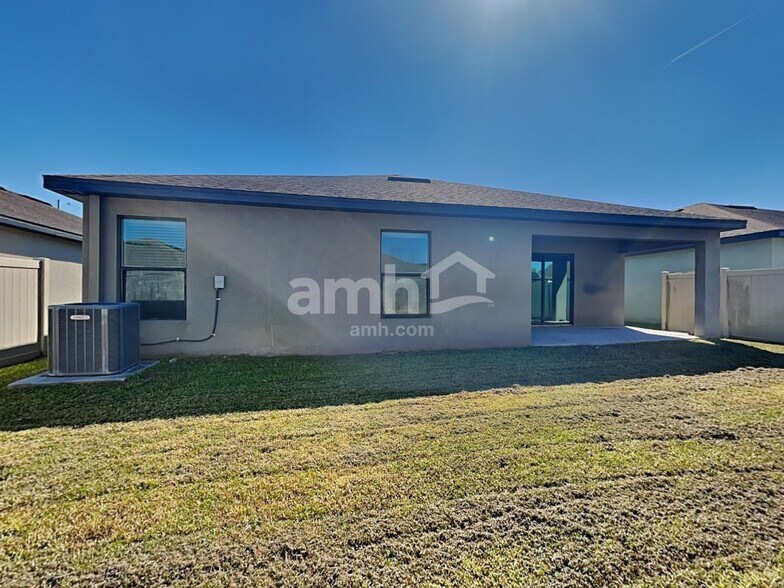 Building Photo - 631 Chatham Walk Dr