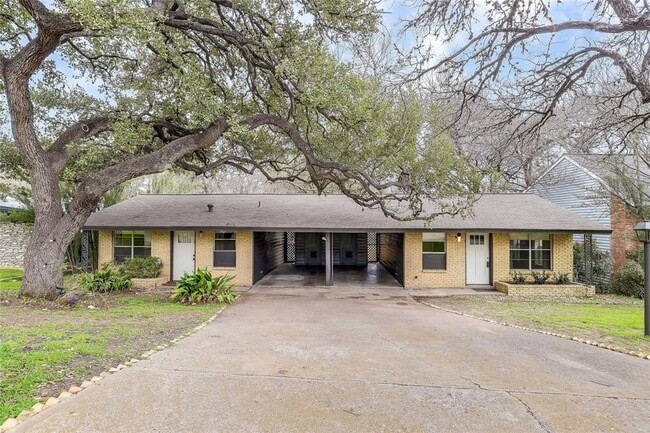 Building Photo - 1612 Elmhurst Dr