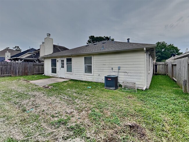 Building Photo - 409 Mystic Glen Loop