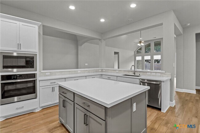 Building Photo - 524 Teakmill Trail