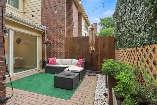 Building Photo - 1916 Shorewood Dr