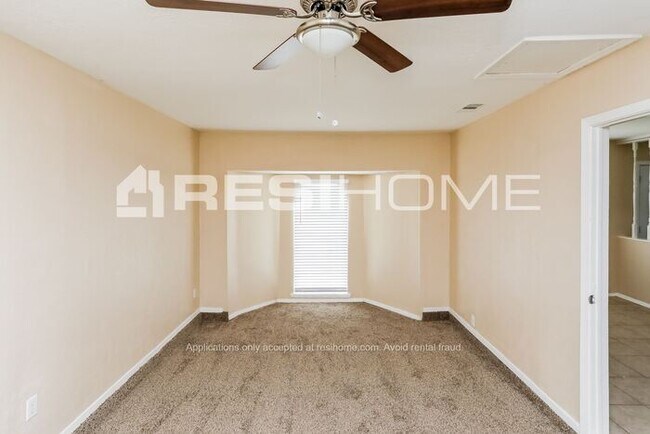 Building Photo - 4232 Tioga Street