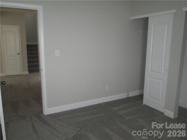 Building Photo - 12623 Cumberland Cove Dr