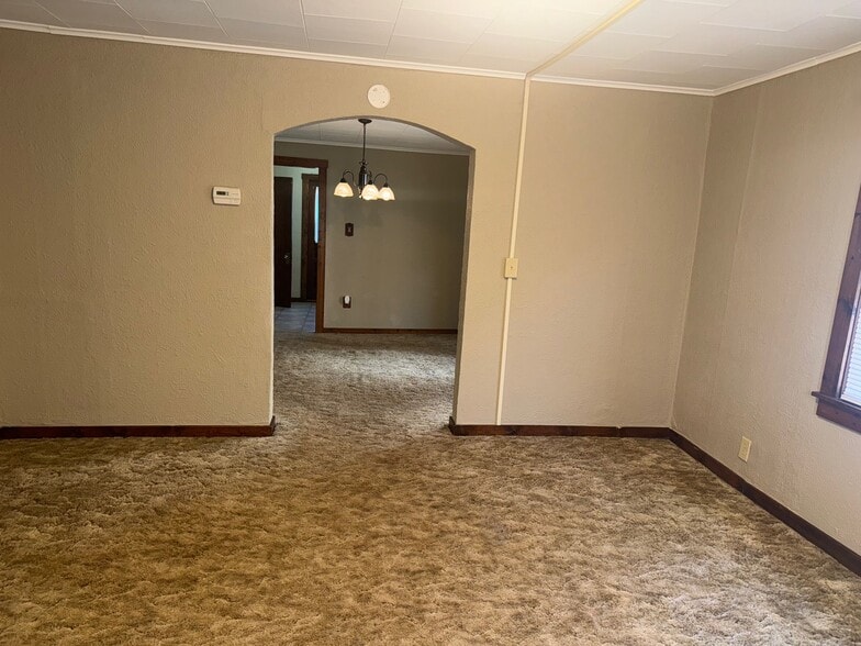 Building Photo - 1951 Route 481