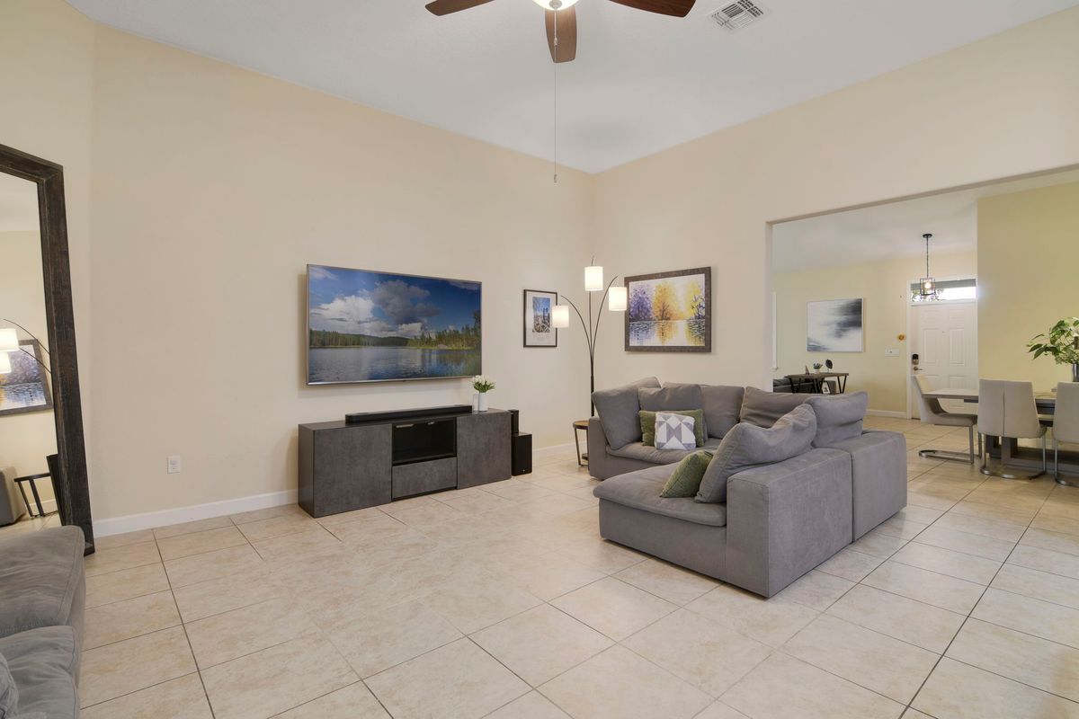Building Photo - 5808 Tarleton Way