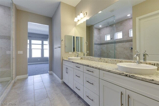 Building Photo - 11822 Spadari Ct