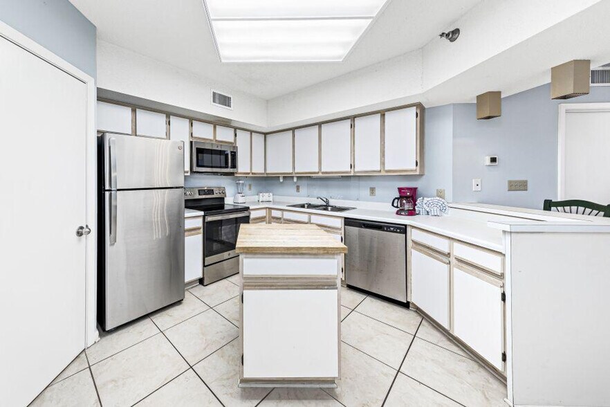 Building Photo - 24900 Perdido Beach Blvd