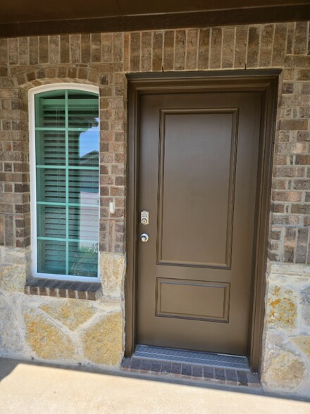 Building Photo - 1604 Teton River Dr