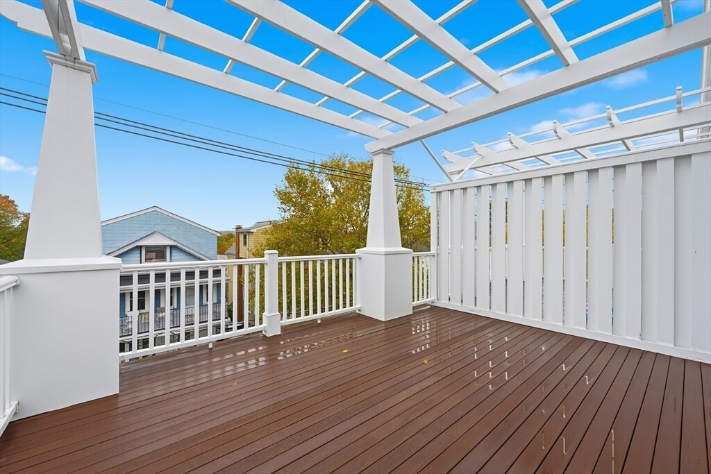 Building Photo - 77 North St