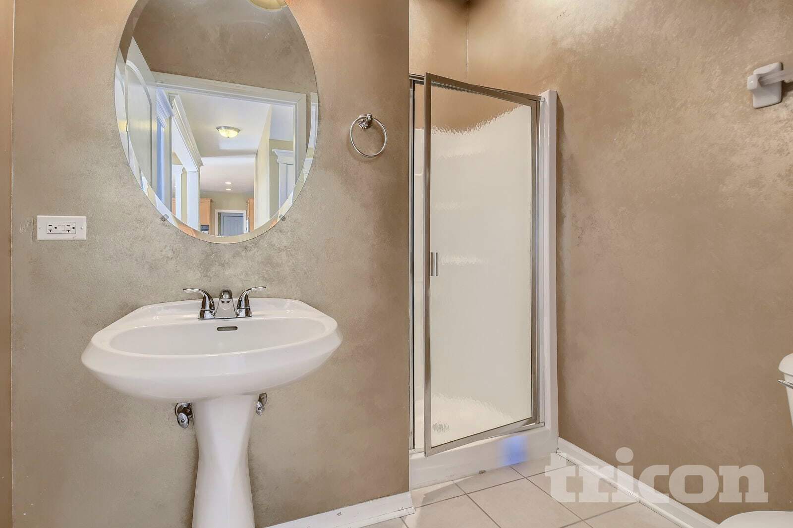 Building Photo - 2512 Champion Rd