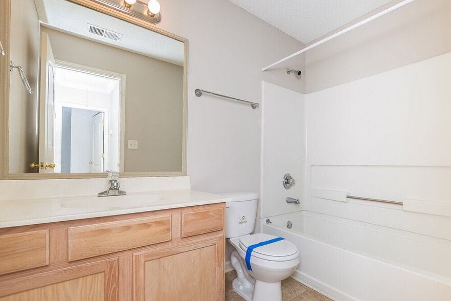 Building Photo - 1106 Cross Wood Ln