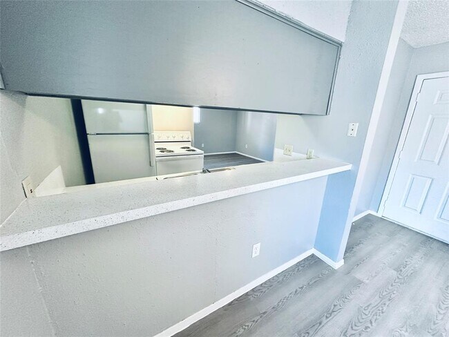 Building Photo - 3702 S 2nd St