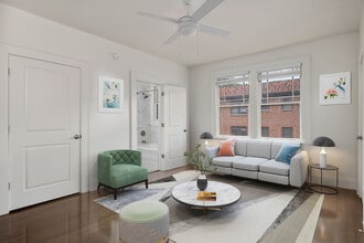 Building Photo - Highland Oaks