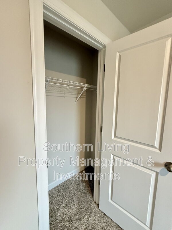 Building Photo - 1413 Old Rivers Rd