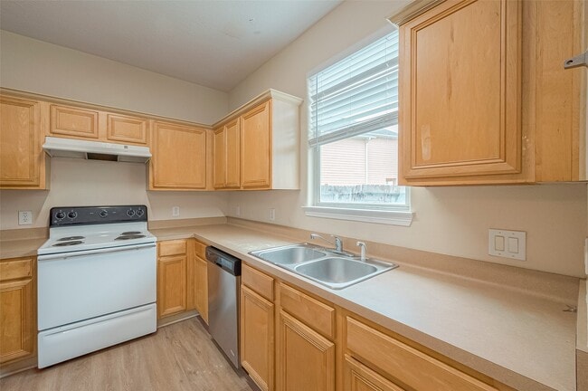 Building Photo - 10355 Panther Point Dr