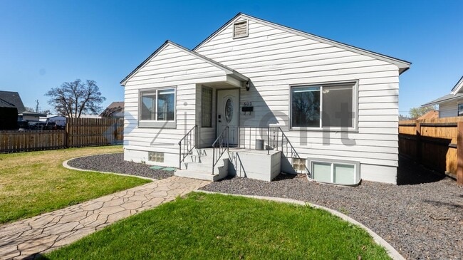 Building Photo - 503 E Montgomery Ave