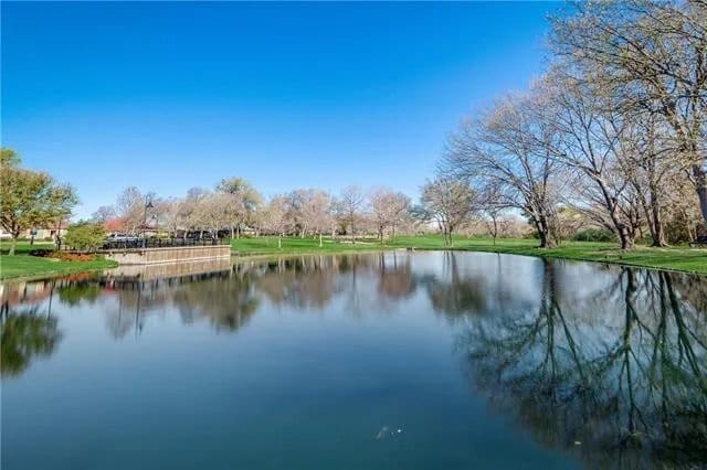 Building Photo - 2403 Blue Cypress Dr